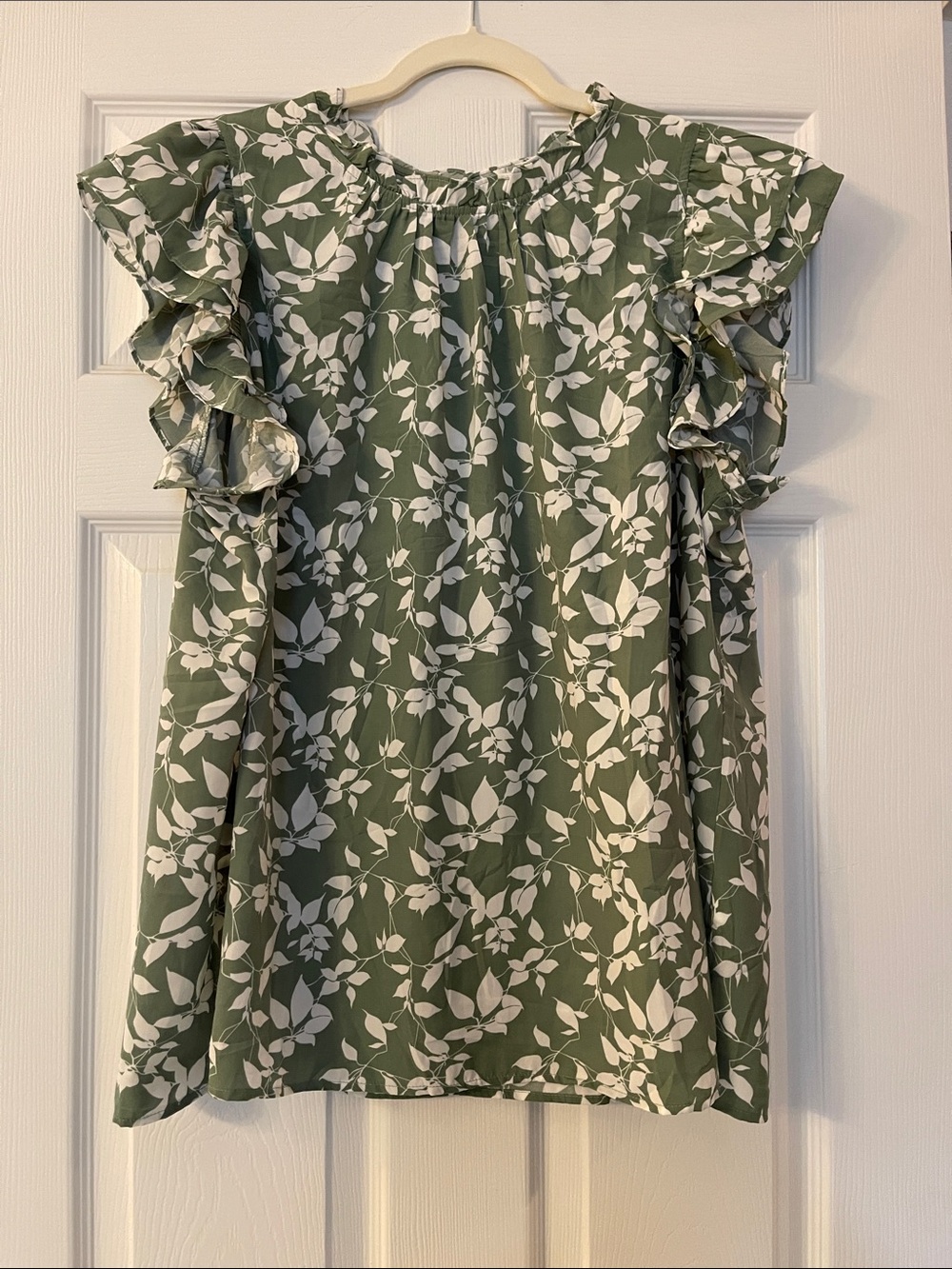 Pretty Garden Flowy Green Floral Ruffle Sleeve Top
